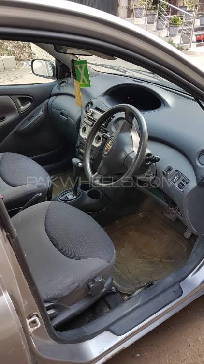 Toyota Vitz 2004 for Sale in Karachi Toyota Vitz 2004 for Sale in Karachi Image-4