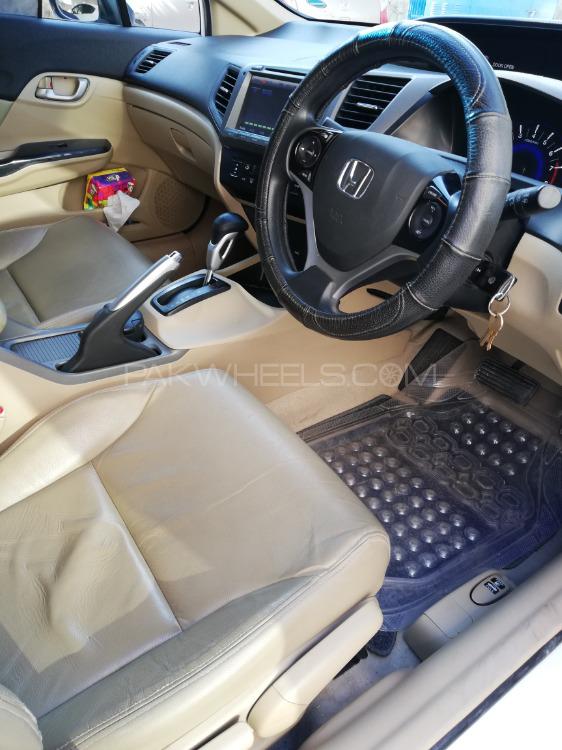 Honda Civic 2014 for Sale in Rawalpindi Honda Civic 2014 for Sale in Rawalpindi Image-10