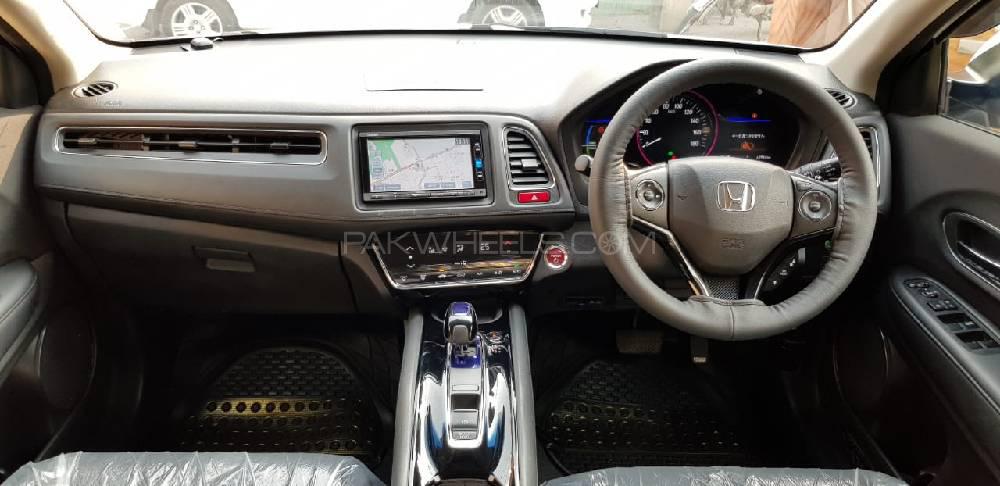 Honda Vezel 2015 for Sale in Gujranwala Honda Vezel 2015 for Sale in Gujranwala Image-9