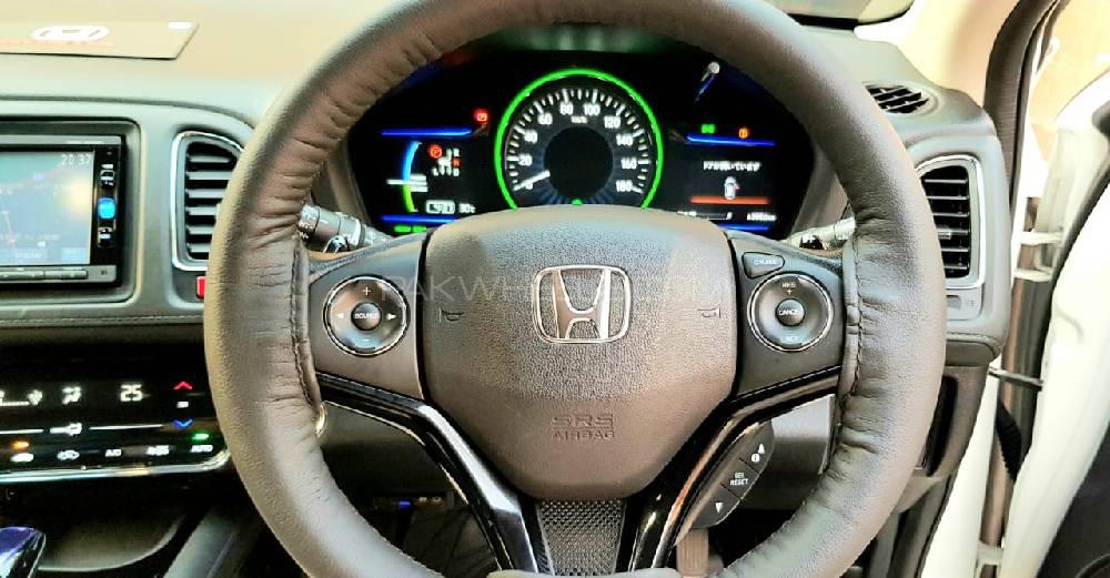 Honda Vezel 2015 for Sale in Gujranwala Honda Vezel 2015 for Sale in Gujranwala Image-10