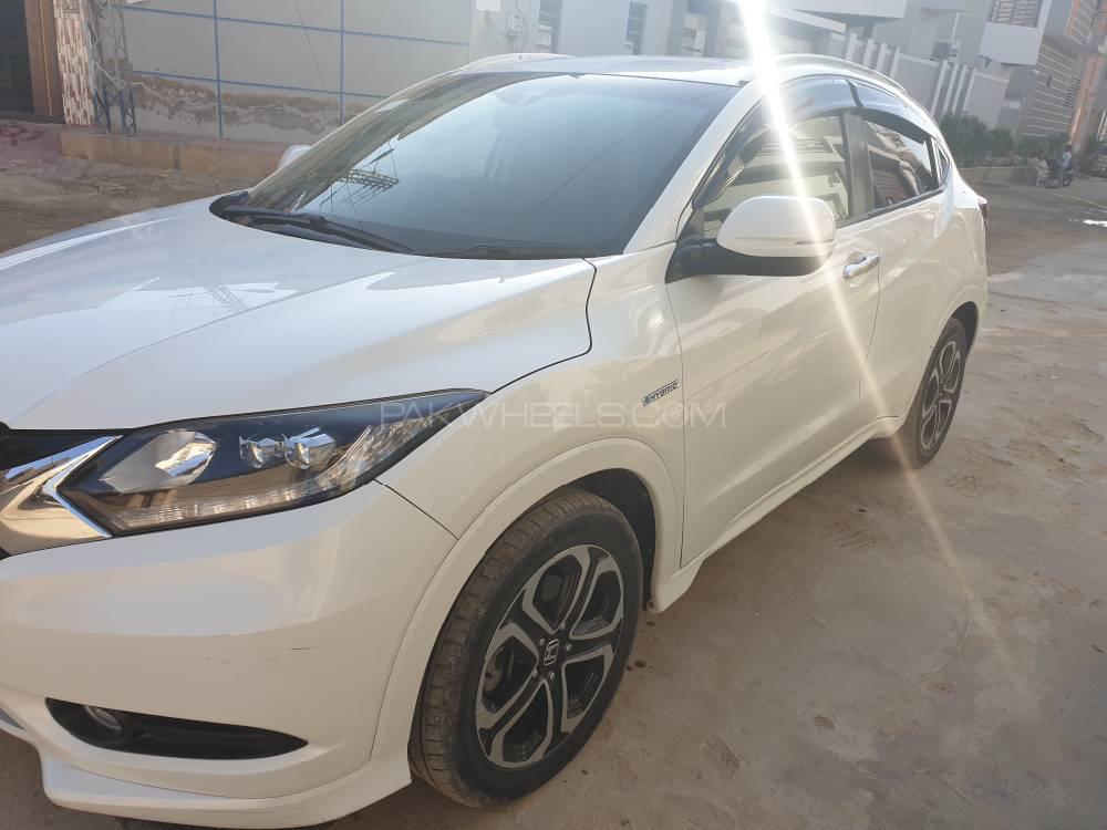 Honda Vezel 2018 for Sale in Hyderabad Honda Vezel 2018 for Sale in Hyderabad Image-2