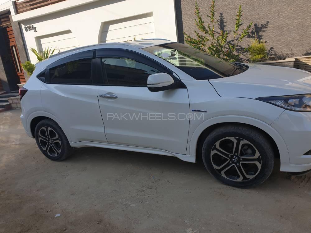 Honda Vezel 2018 for Sale in Hyderabad Honda Vezel 2018 for Sale in Hyderabad Image-5