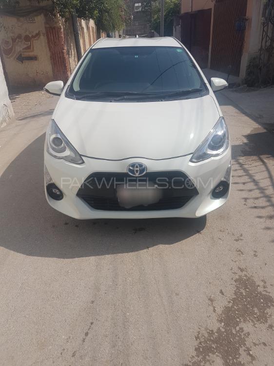 Toyota Aqua 2015 for Sale in Peshawar Toyota Aqua 2015 for Sale in Peshawar Image-11