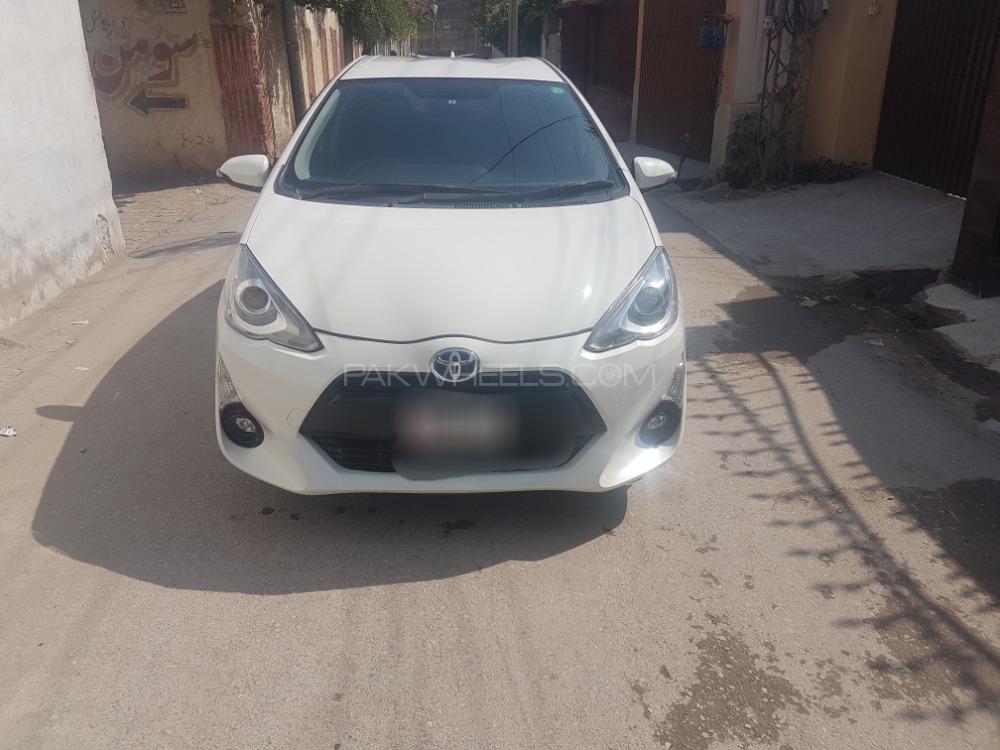 Toyota Aqua 2015 for Sale in Peshawar Toyota Aqua 2015 for Sale in Peshawar Image-13