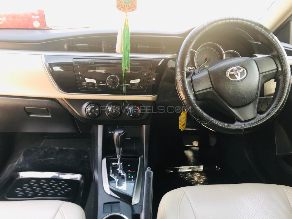 Toyota Corolla 2014 for Sale in Lahore Toyota Corolla 2014 for Sale in Lahore Image-5
