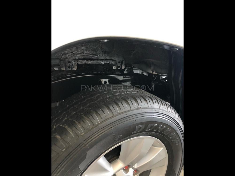Toyota Hilux 2019 for Sale in Peshawar Toyota Hilux 2019 for Sale in Peshawar Image-7