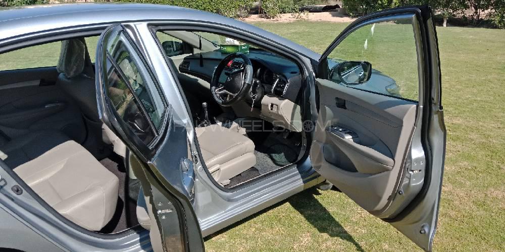Honda City 2017 for Sale in Rahim Yar Khan Honda City 2017 for Sale in Rahim Yar Khan Image-8