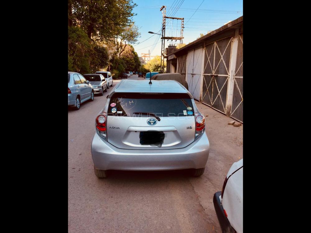 Toyota Aqua 2014 for Sale in Peshawar Toyota Aqua 2014 for Sale in Peshawar Image-3