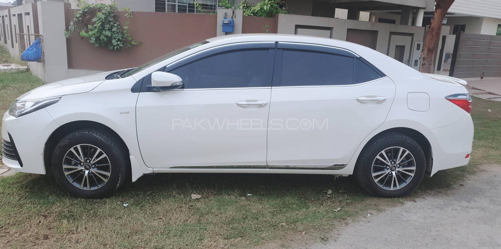 Toyota Corolla 2018 for Sale in Kohat Image-1