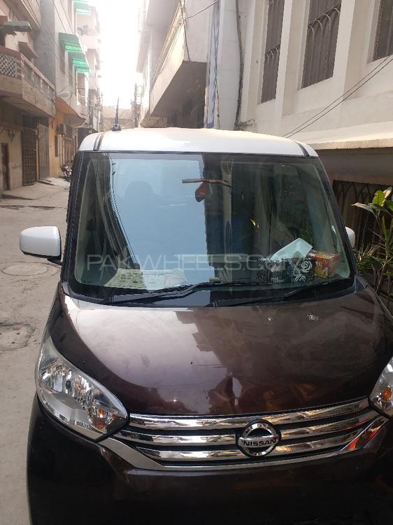 Nissan Roox 2015 for Sale in Lahore Nissan Roox 2015 for Sale in Lahore Image-5