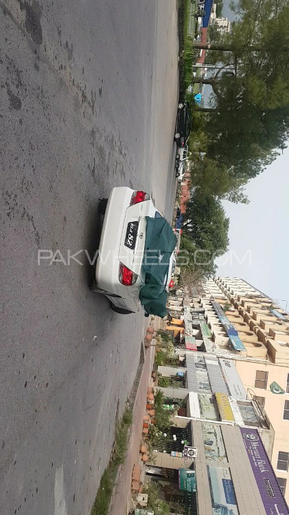 Toyota Camry - 2005  Toyota Camry - 2005  Image-2