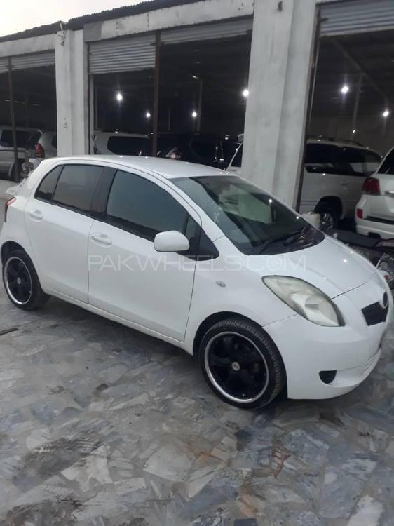 Toyota Vitz 2005 for Sale in Peshawar Toyota Vitz 2005 for Sale in Peshawar Image-4