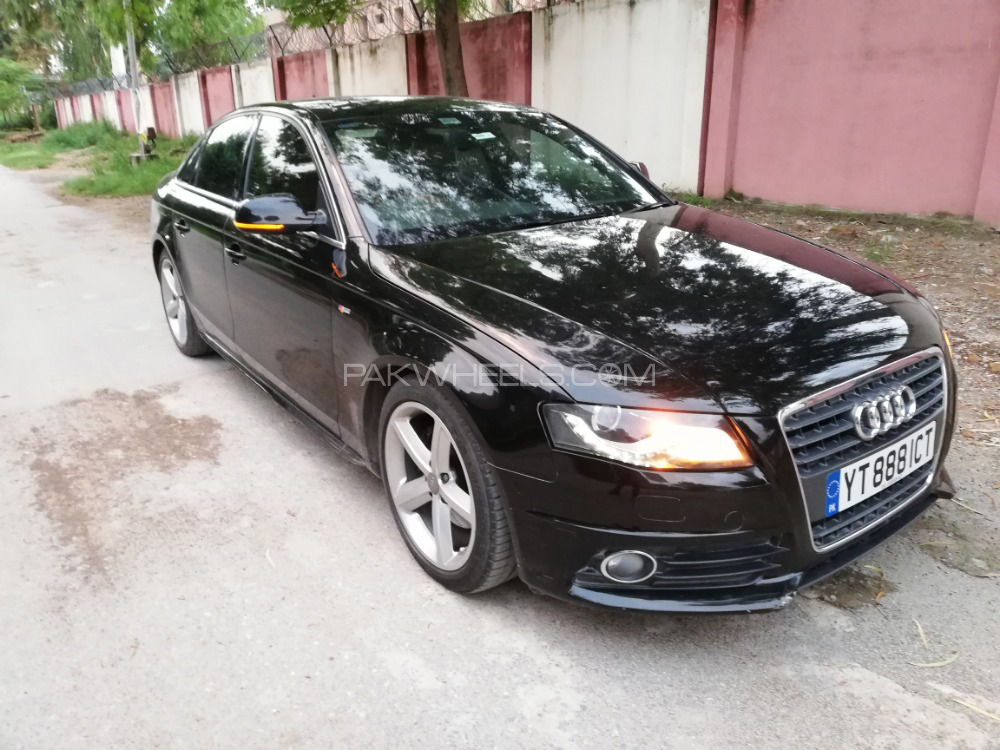 Audi A4 - 2010  Audi A4 - 2010  Image-4