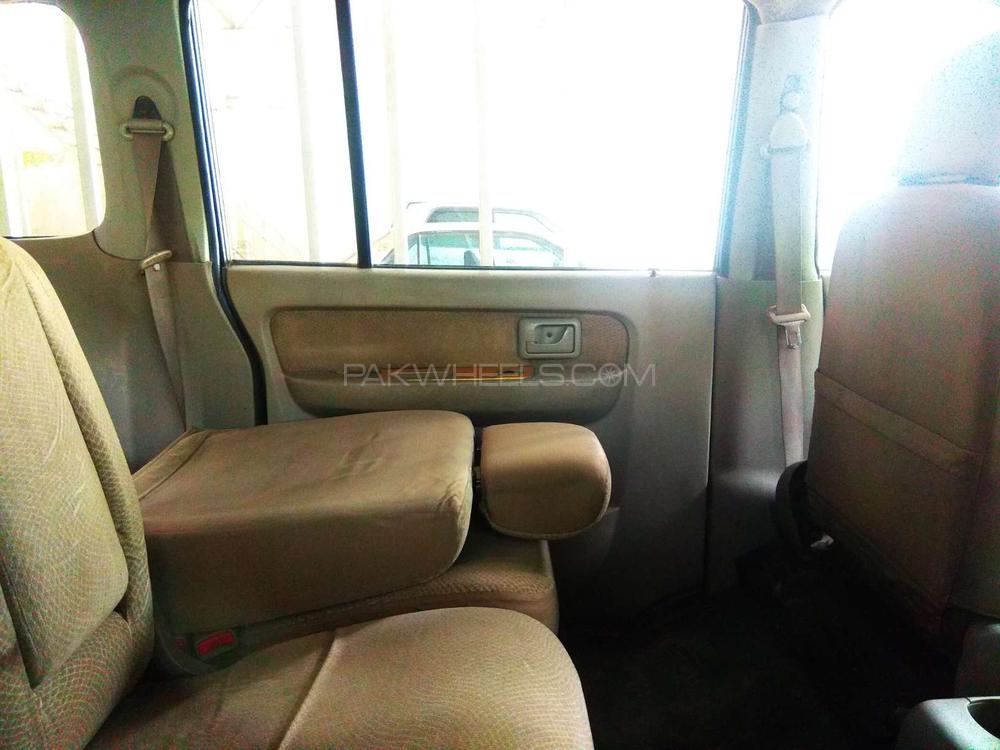 Suzuki APV 2008 for Sale in Lahore Suzuki APV 2008 for Sale in Lahore Image-7