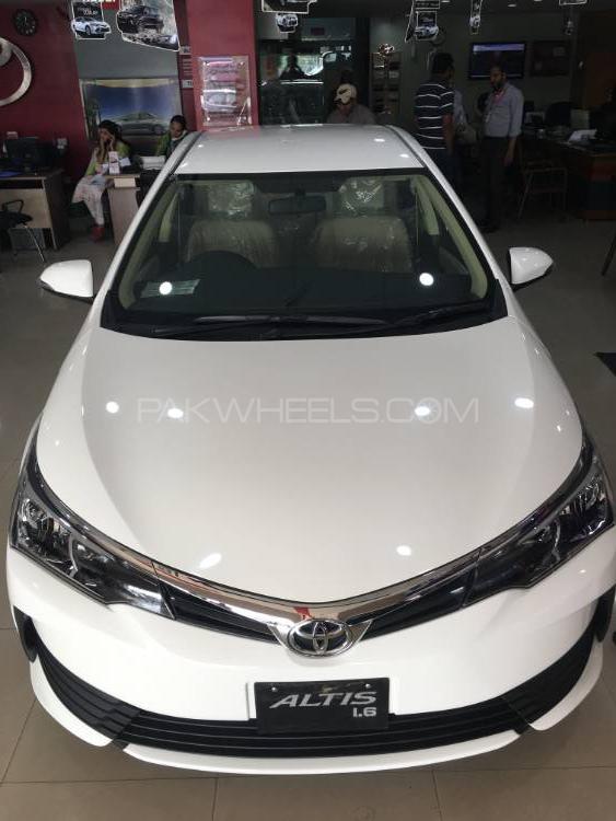 Toyota Corolla 2019 for Sale in Lahore Toyota Corolla 2019 for Sale in Lahore Image-3