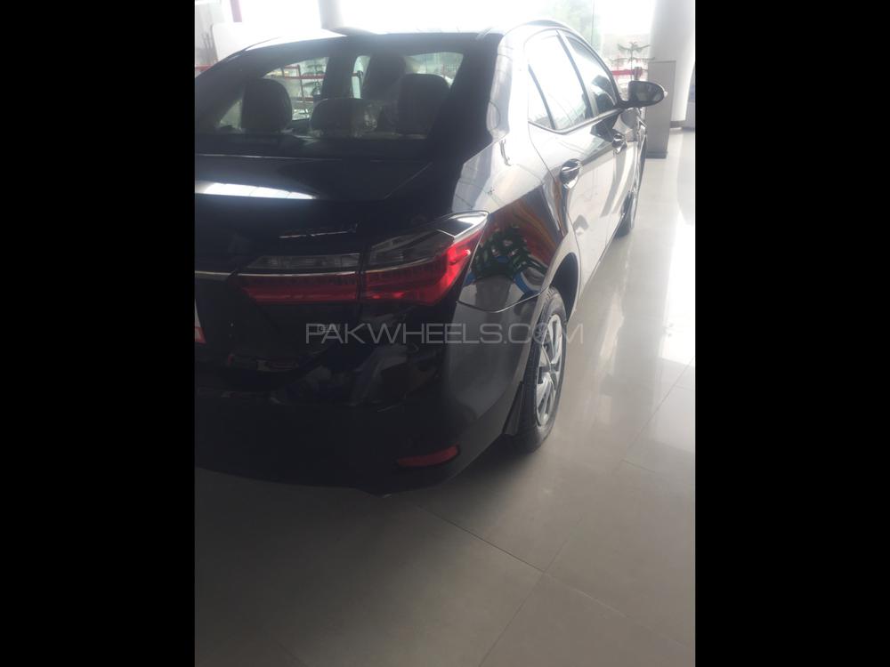 Toyota Corolla 2019 for Sale in Peshawar Toyota Corolla 2019 for Sale in Peshawar Image-3