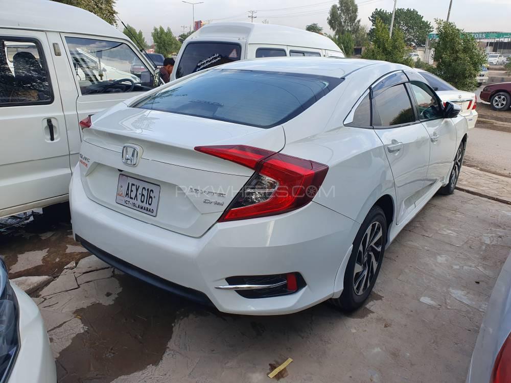 Honda Civic 2017 for Sale in Peshawar Honda Civic 2017 for Sale in Peshawar Image-3