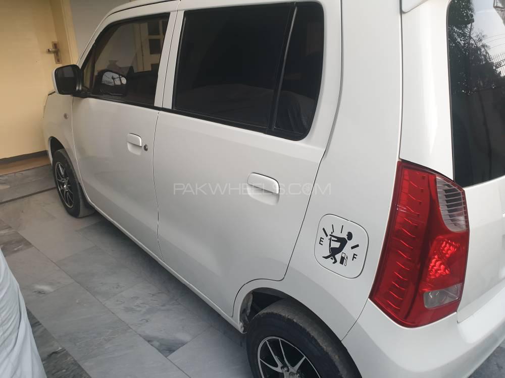 Suzuki Wagon R 2017 for Sale in Multan Suzuki Wagon R 2017 for Sale in Multan Image-4