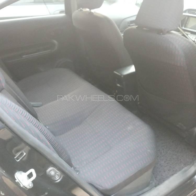 Toyota Aqua 2015 for Sale in Lahore Toyota Aqua 2015 for Sale in Lahore Image-9