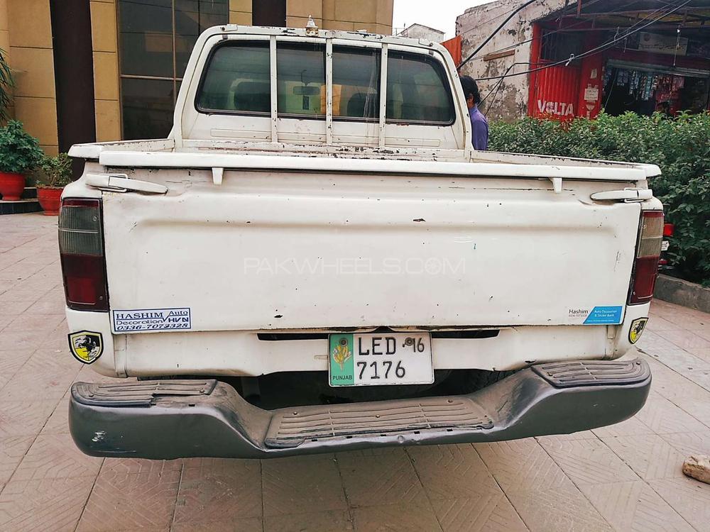 Toyota Hilux 1999 for Sale in Rawalpindi Toyota Hilux 1999 for Sale in Rawalpindi Image-3
