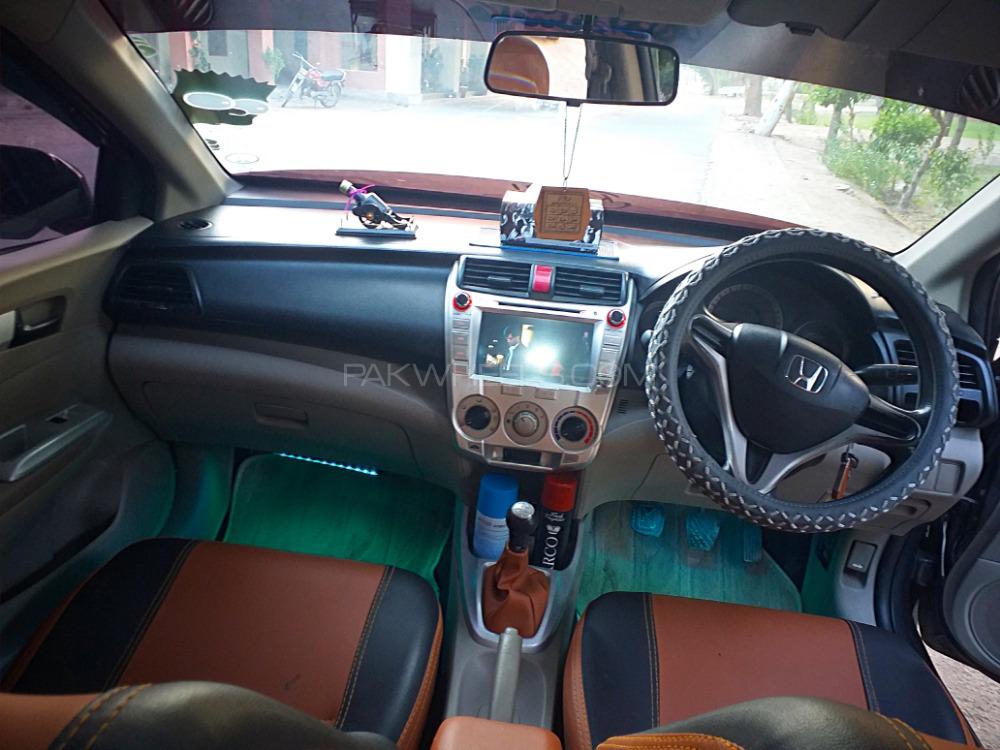 Honda City 2014 for Sale in Rahim Yar Khan Honda City 2014 for Sale in Rahim Yar Khan Image-2