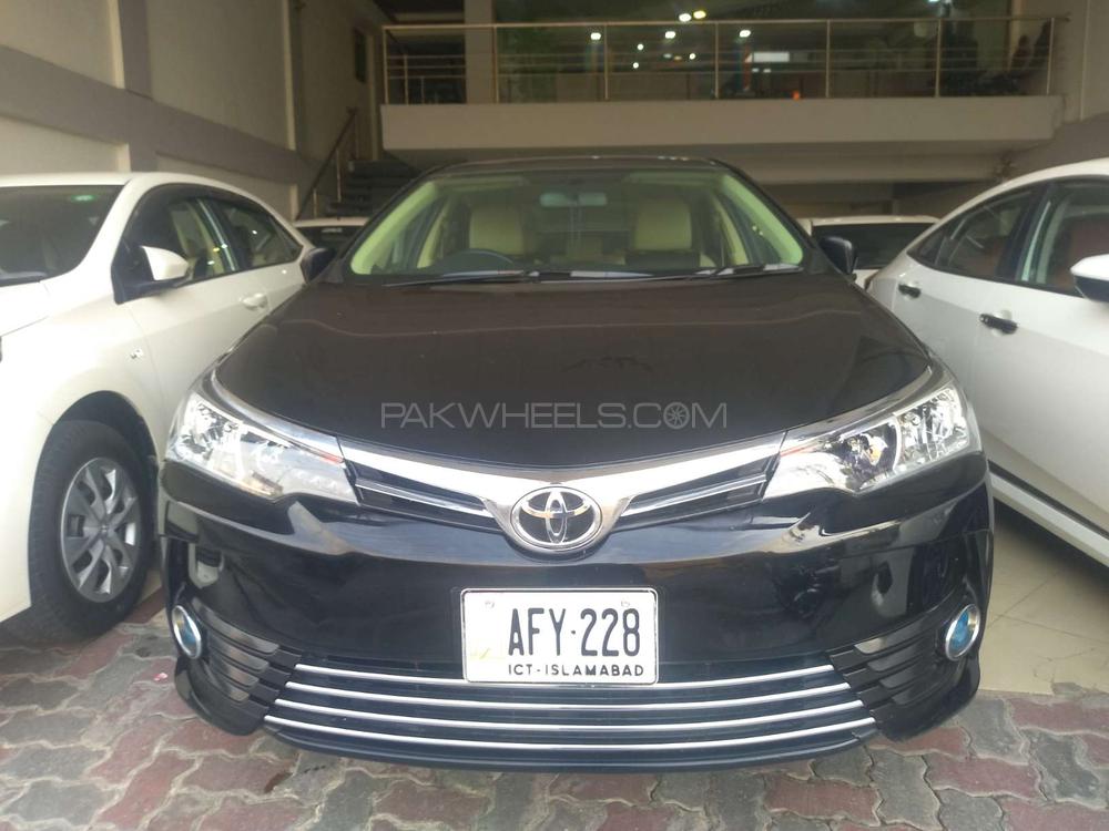 Toyota Corolla 2017 for Sale in Multan Image-1