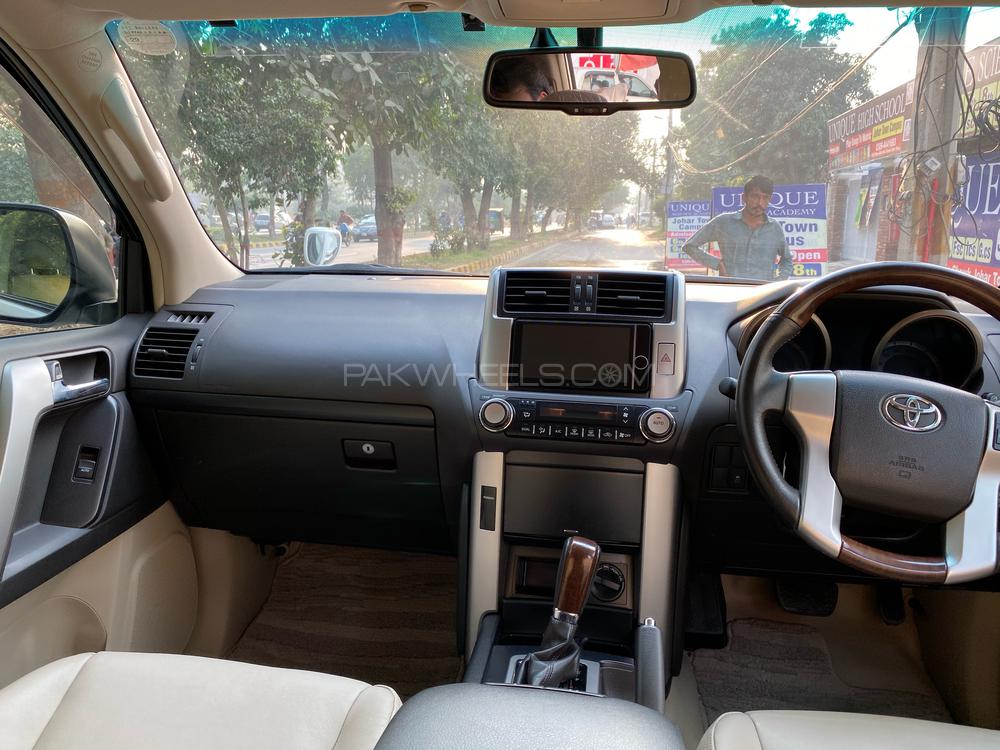 Toyota Prado 2013 for Sale in Lahore Toyota Prado 2013 for Sale in Lahore Image-13