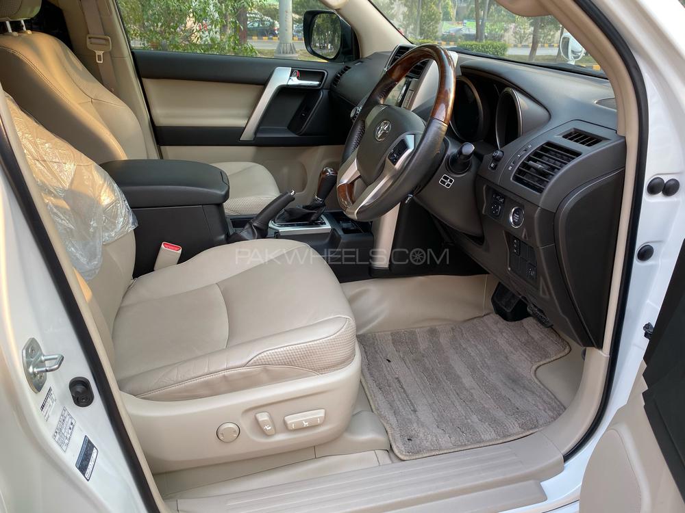 Toyota Prado 2013 for Sale in Lahore Toyota Prado 2013 for Sale in Lahore Image-15