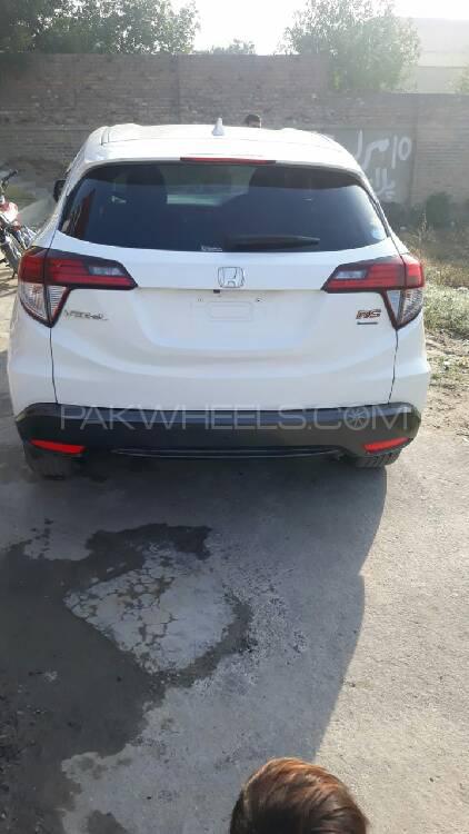 Honda Vezel 2015 for Sale in Peshawar Honda Vezel 2015 for Sale in Peshawar Image-3