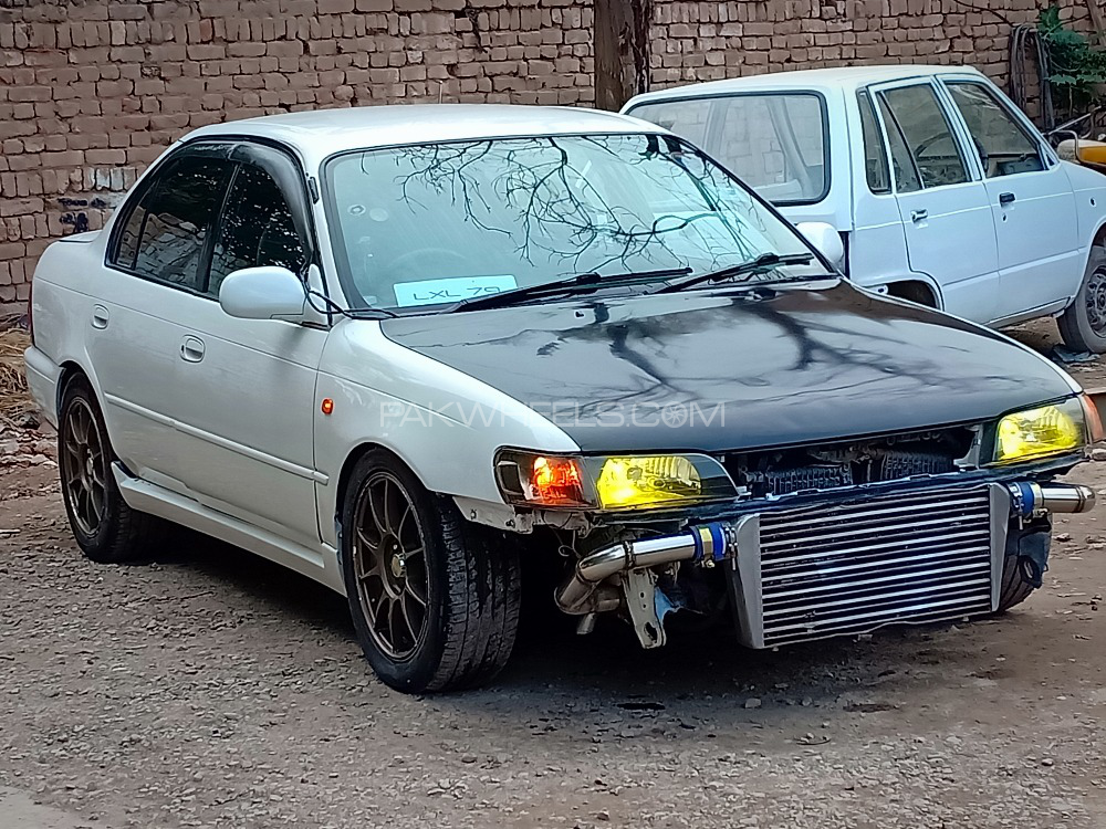 Toyota Corolla - 1995  Toyota Corolla - 1995  Image-2