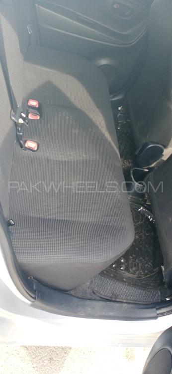 Toyota Vitz 2016 for Sale in Sialkot Toyota Vitz 2016 for Sale in Sialkot Image-7