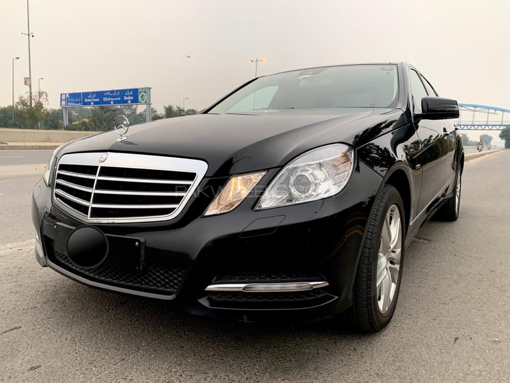 Mercedes Benz E Class 2012 for Sale in Lahore Mercedes Benz E Class 2012 for Sale in Lahore Image-6
