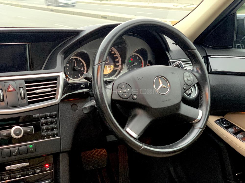 Mercedes Benz E Class 2012 for Sale in Lahore Mercedes Benz E Class 2012 for Sale in Lahore Image-11