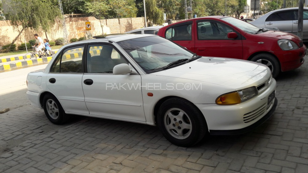 Mitsubishi Lancer - 1995  Mitsubishi Lancer - 1995  Image-2