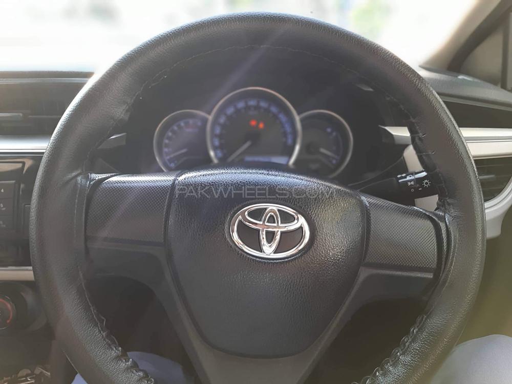 Toyota Corolla 2015 for Sale in Taxila Toyota Corolla 2015 for Sale in Taxila Image-6