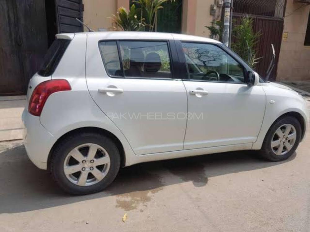 Suzuki Swift 2010 for Sale in Abbottabad Suzuki Swift 2010 for Sale in Abbottabad Image-2