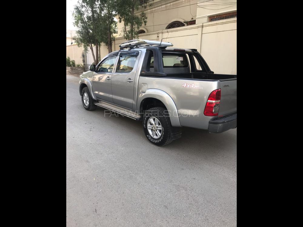 Toyota Hilux 2013 for Sale in Karachi Toyota Hilux 2013 for Sale in Karachi Image-6