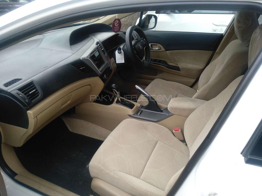 Honda Civic 2015 for Sale in Bahawalpur Honda Civic 2015 for Sale in Bahawalpur Image-4