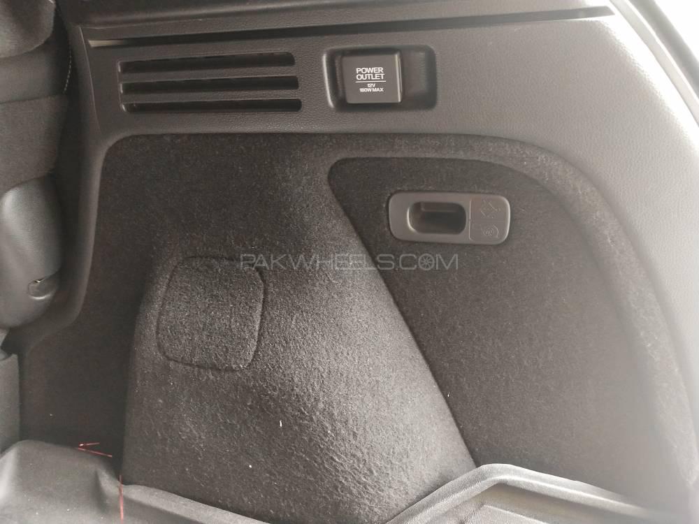 Honda Vezel 2015 for Sale in Rawalpindi Honda Vezel 2015 for Sale in Rawalpindi Image-18