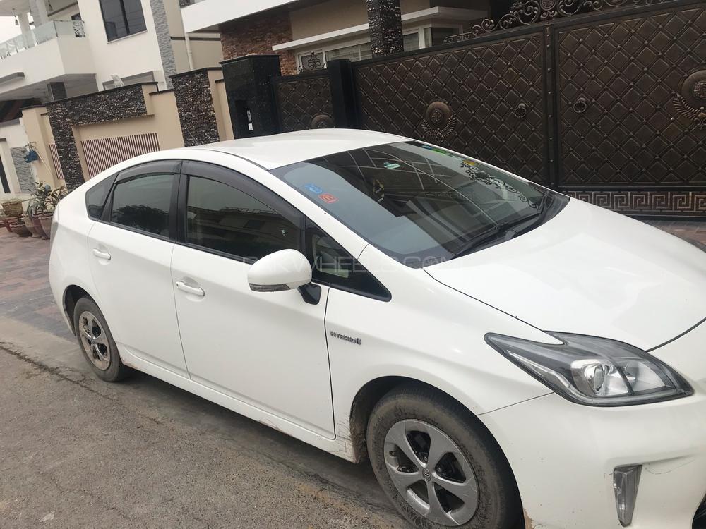 Toyota Prius 2012 for Sale in Gujranwala Image-1
