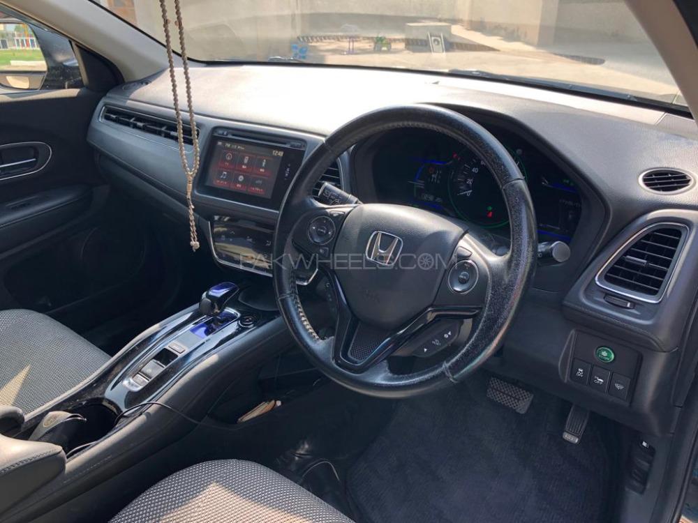 Honda Vezel 2014 for Sale in Islamabad Honda Vezel 2014 for Sale in Islamabad Image-7