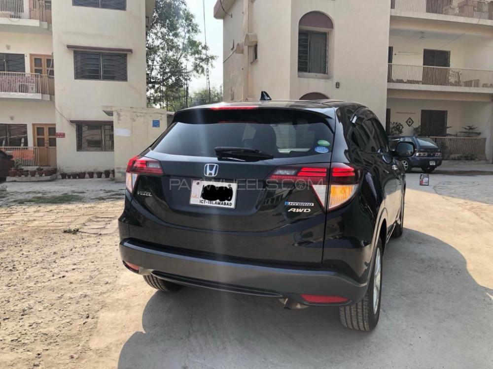 Honda Vezel 2014 for Sale in Islamabad Honda Vezel 2014 for Sale in Islamabad Image-17