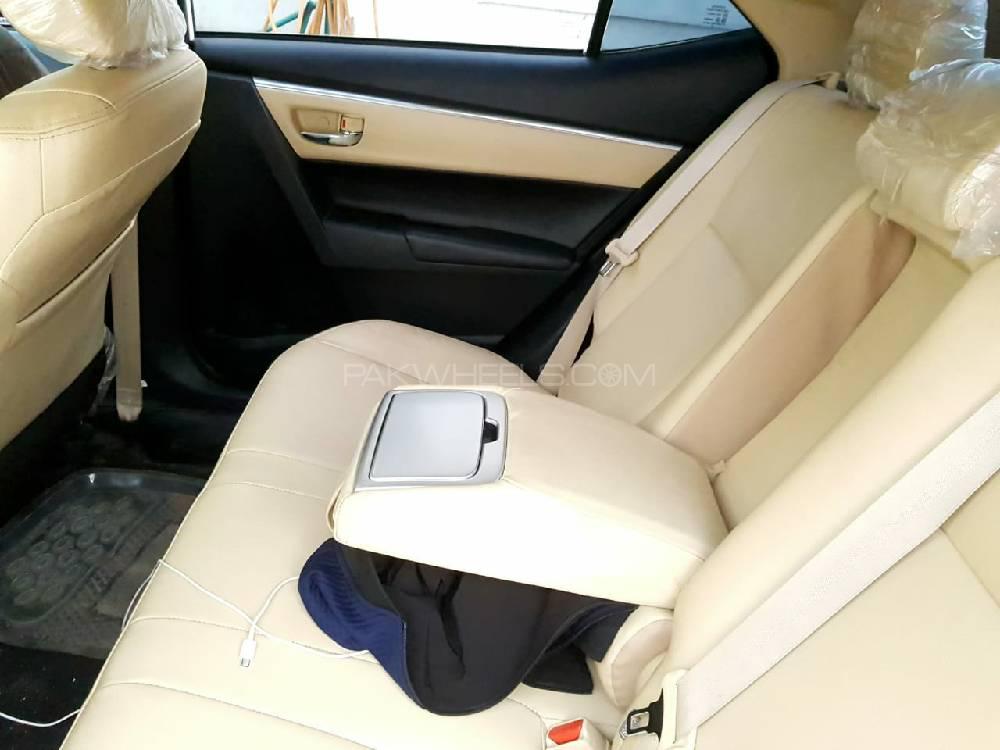 Toyota Corolla 2018 for Sale in Peshawar Toyota Corolla 2018 for Sale in Peshawar Image-3
