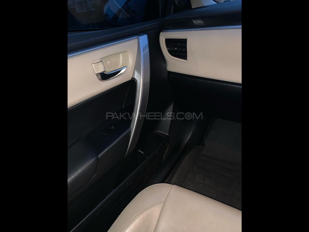Toyota Corolla 2016 for Sale in Gujranwala Toyota Corolla 2016 for Sale in Gujranwala Image-16