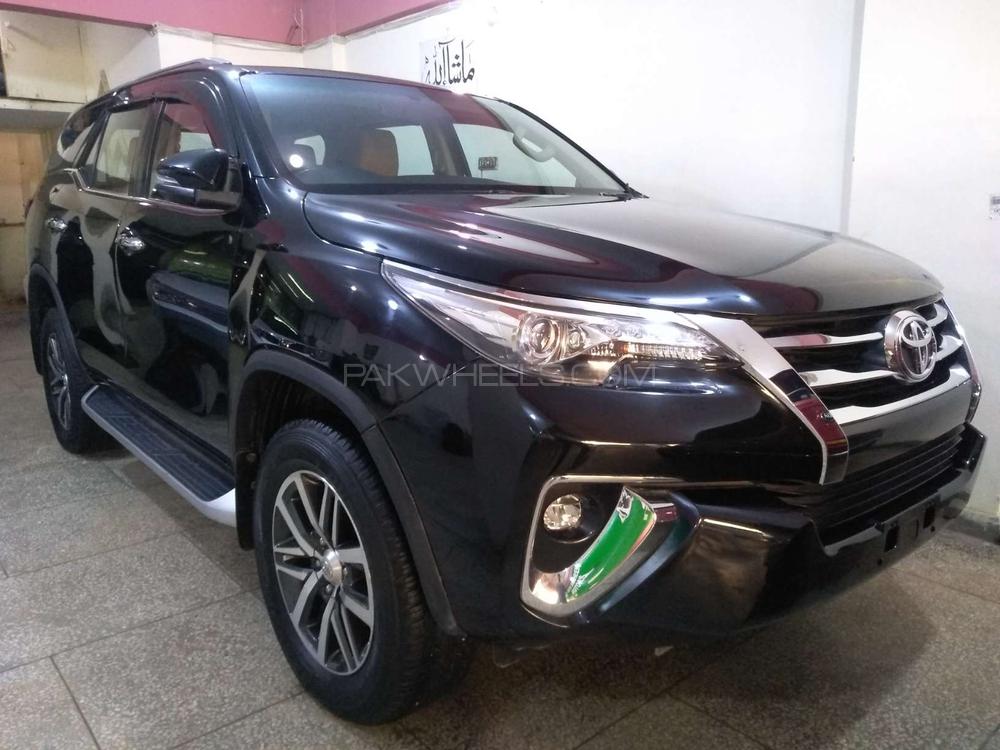Toyota Fortuner 2018 for Sale in Karachi Toyota Fortuner 2018 for Sale in Karachi Image-2