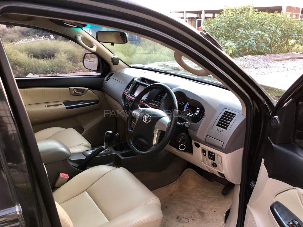 Toyota Fortuner 2013 for Sale in Rawalpindi Toyota Fortuner 2013 for Sale in Rawalpindi Image-16