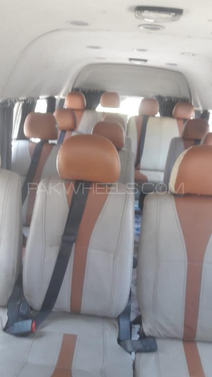 Toyota Hiace 2009 for Sale in Lahore Toyota Hiace 2009 for Sale in Lahore Image-2