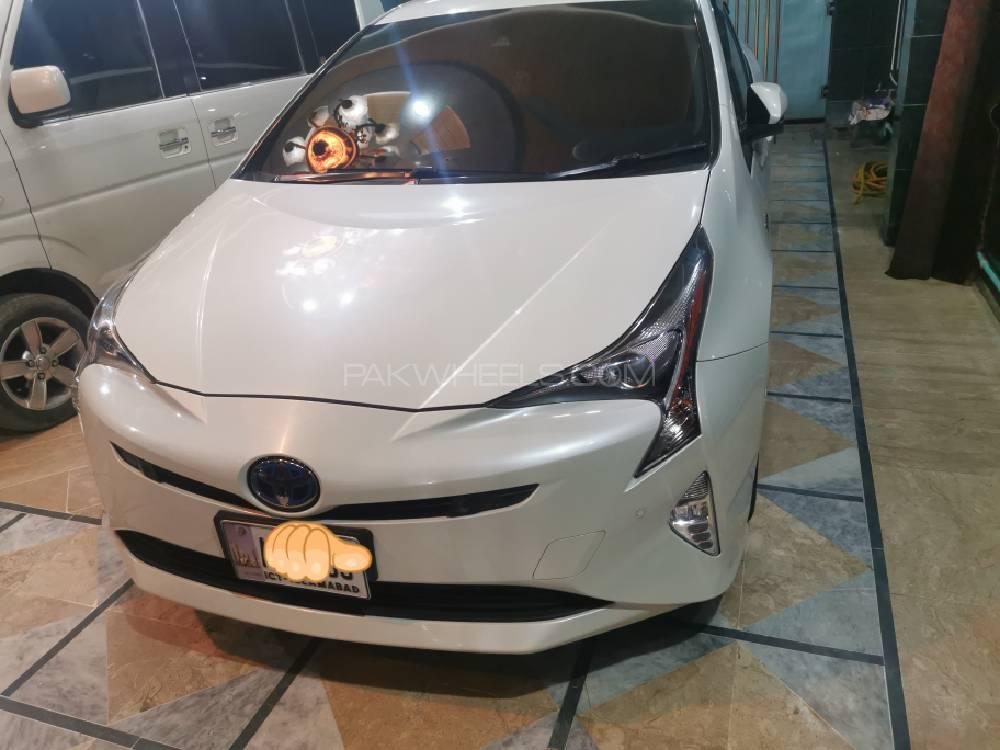 Toyota Prius 2016 for Sale in Hayatabad Image-1