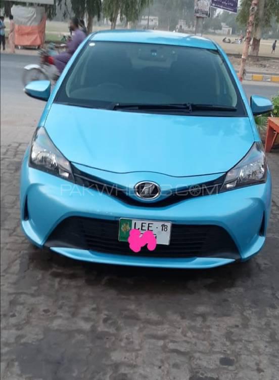 Toyota Vitz 2014 for Sale in Khanewal Image-1