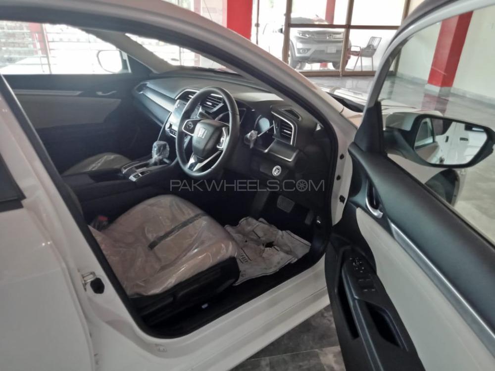 Honda Civic 2019 for Sale in Sahiwal Honda Civic 2019 for Sale in Sahiwal Image-5